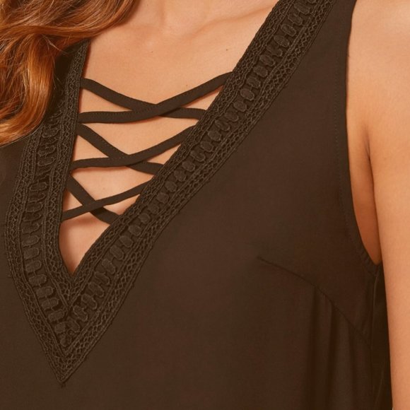 Lace Trim Sleeveless Comfy Dress - Picture 3 of 3